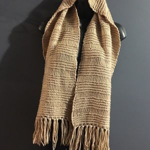 Tan Crochet 🧶 Scarf 🧣